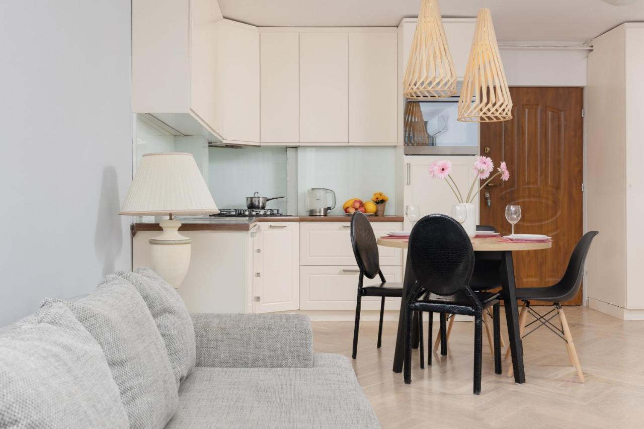 Zlota Apartment Center Of Warsaw By Noclegi Renters Buitenkant foto