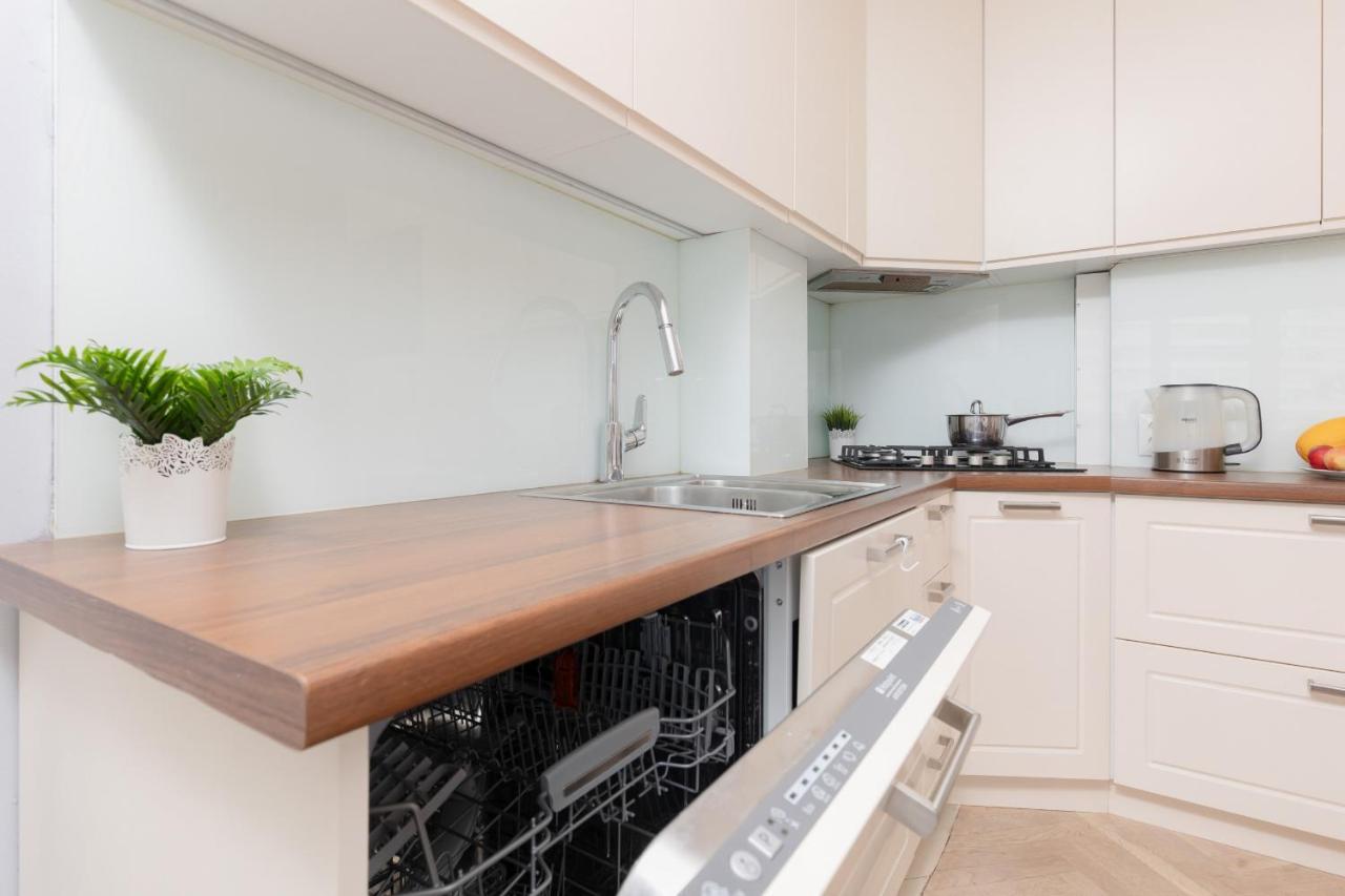 Zlota Apartment Center Of Warsaw By Noclegi Renters Buitenkant foto